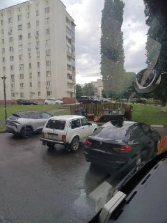 Парковка мешает вывозу мусора: когда решится проблема?